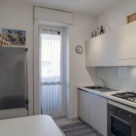 Friendly Close To Central Station Lejlighed