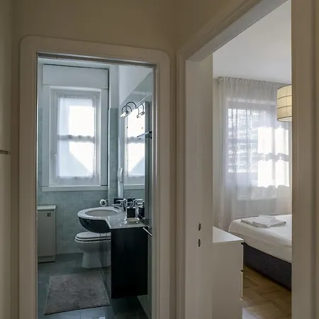 Friendly Close To Central Station Lejlighed *