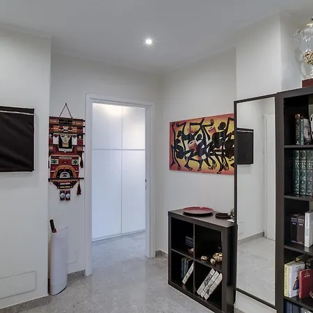 Friendly Close To Central Station